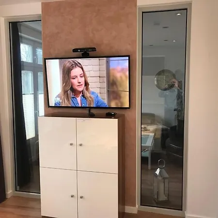 شقة Exclusive In Warnemuende, 150m To The Beach, 2 Bathrooms, 2 Bedrooms, Sauna, Wifi And Much More. *