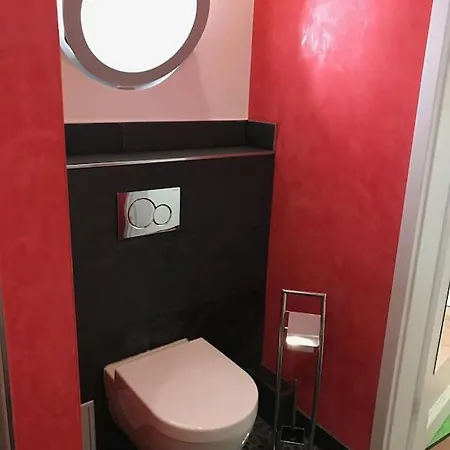 Exclusive In Warnemuende, 150m To The Beach, 2 Bathrooms, 2 Bedrooms, Sauna, Wifi And Much More. شقة