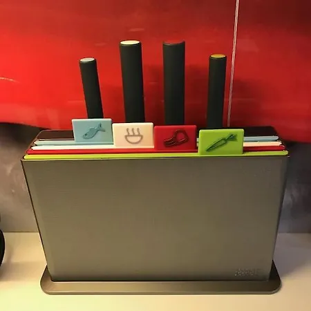 Exclusive In Warnemuende, 150m To The Beach, 2 Bathrooms, 2 Bedrooms, Sauna, Wifi And Much More. *