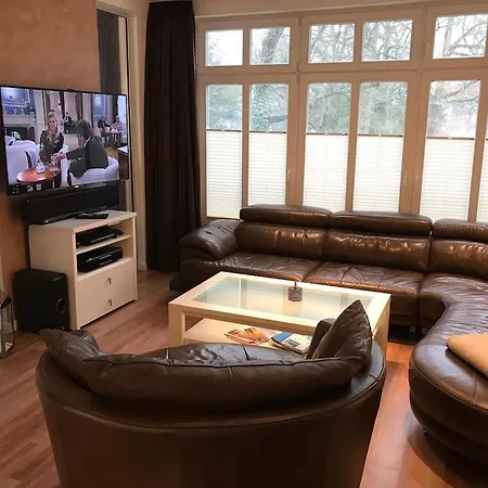 شقة Exclusive In Warnemuende, 150m To The Beach, 2 Bathrooms, 2 Bedrooms, Sauna, Wifi And Much More. روستوك