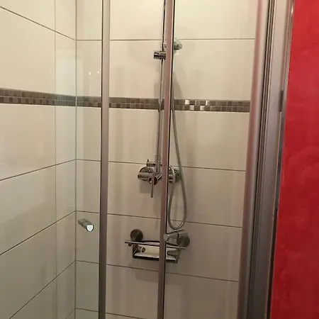 Exclusive In Warnemuende, 150m To The Beach, 2 Bathrooms, 2 Bedrooms, Sauna, Wifi And Much More. شقة روستوك