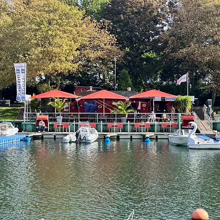 شقة Exclusive In Warnemuende, 150m To The Beach, 2 Bathrooms, 2 Bedrooms, Sauna, Wifi And Much More. روستوك