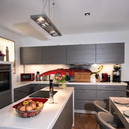 Beachside Haven: Exclusive Warnemünde With Sauna Apartment