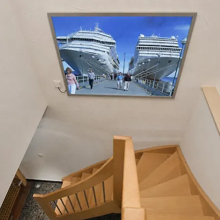 Apartment Beachside Haven: Exclusive Warnemünde With Sauna Rostock