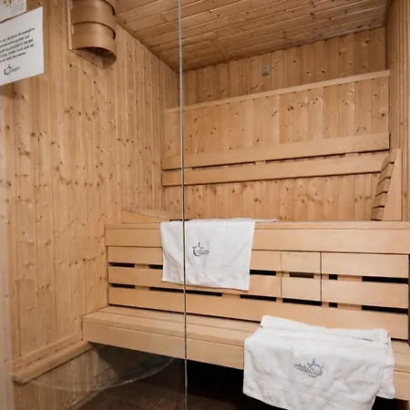 Beachside Haven: Exclusive Warnemünde With Sauna